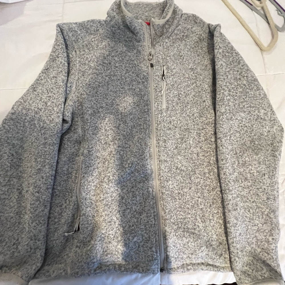 Men’s North Face zip-up